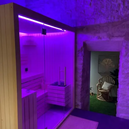 Vieille Rose Villa *